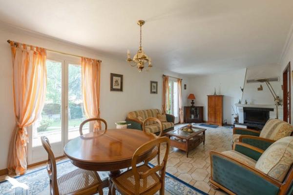 Maison à vendre 439 000 € Eaubonne 5 p 90 m² DPE E