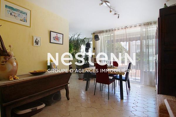 Appartement T4 - 2 chambres - 2 Balcons, Cave et Parking privé - Copropriété rénovée et clôturée - Secteur RAFOUR - 69500 BRON