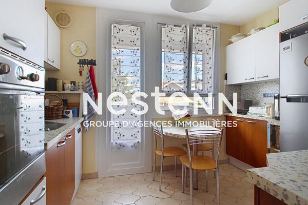 Appartement T4 - 2 chambres - 2 Balcons, Cave et Parking privé - Copropriété rénovée et clôturée - Secteur RAFOUR - 69500 BRON