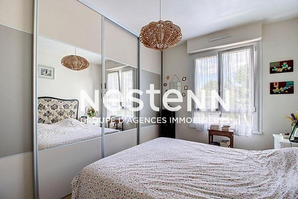 Appartement T4 - 2 chambres - 2 Balcons, Cave et Parking privé - Copropriété rénovée et clôturée - Secteur RAFOUR - 69500 BRON