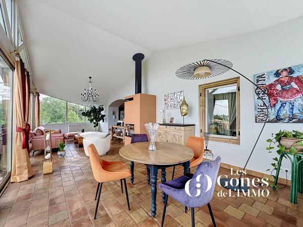 Villa 6 pièce(s) 5 chambre(s) 246 m²