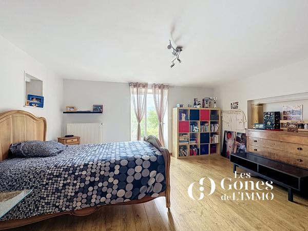 Villa 6 pièce(s) 5 chambre(s) 246 m²