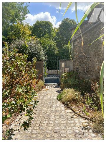 Ensemble immobilier avec un fort potentiel sur parcelle constructible de 1796 m²