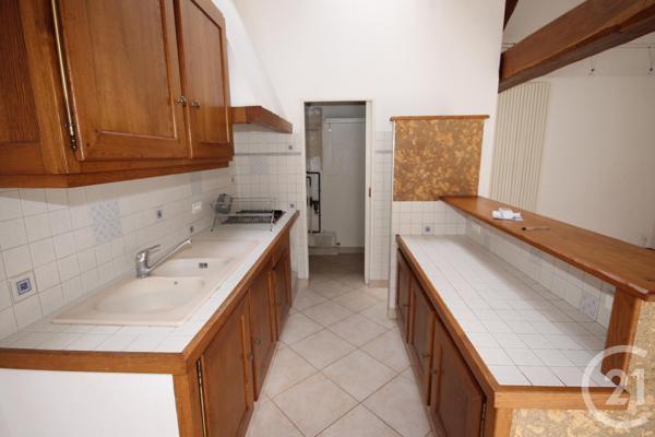 Appartement F4 à vendre  4 pièces - 104 m2 LA CHAPELLE ST MESMIN - 45