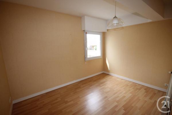 Appartement F4 à vendre  4 pièces - 104 m2 LA CHAPELLE ST MESMIN - 45