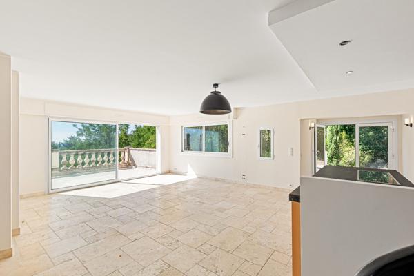 Duplex T5 à Grasse Saint-Jean – L’esprit d’une maison avec jardin de 1 400 m²