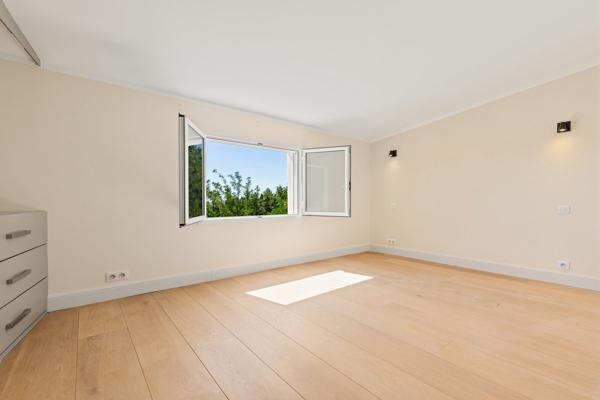 Duplex T5 à Grasse Saint-Jean – L’esprit d’une maison avec jardin de 1 400 m²