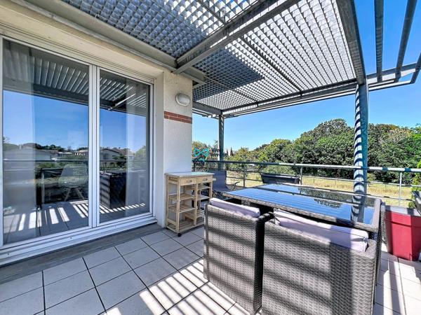 Appartement avec terrasse - T3 - 74m²