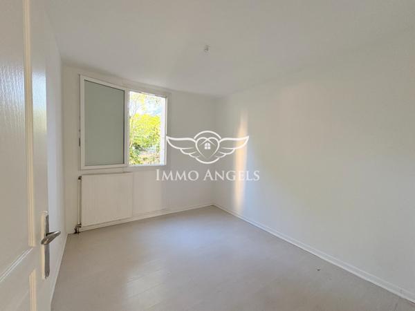 APPARTEMENT SPACIEUX DE 93 M² DANS UN CADRE VERDOYANT