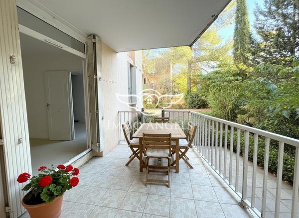 APPARTEMENT SPACIEUX DE 93 M² DANS UN CADRE VERDOYANT