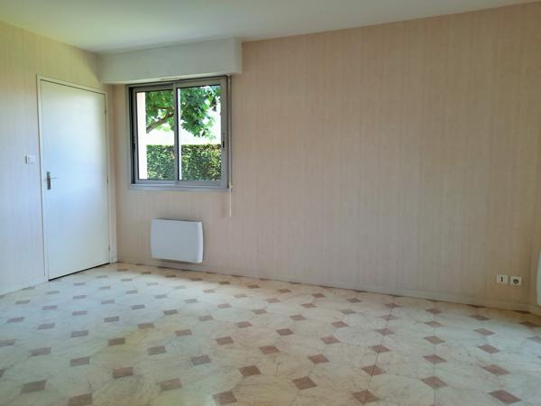 PROCHE ROND POINT DE LA TESSOUALLE APPARTEMENT DE 60 M²