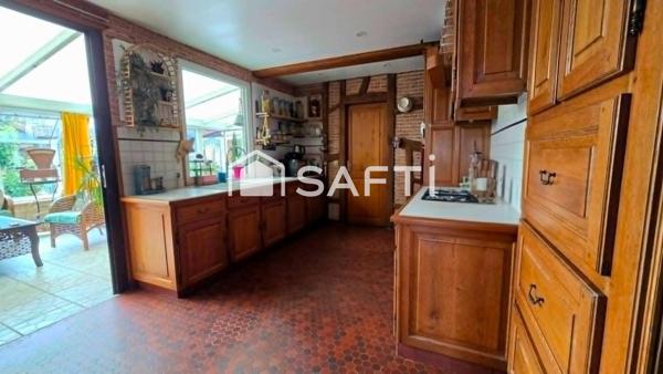 Maison familiale offrant un beau cadre de vie.