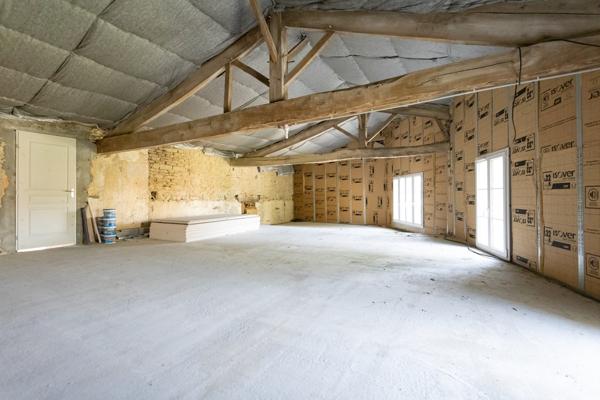 Maison Surgères 5 pièce(s) 243m²