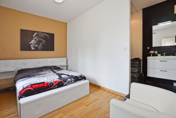 Maison à vendre à Riorges, 5 pièces 136 m2