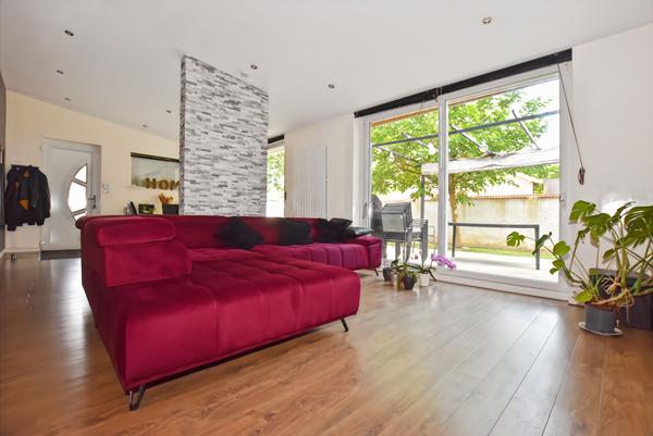 Maison à vendre à Riorges, 5 pièces 136 m2