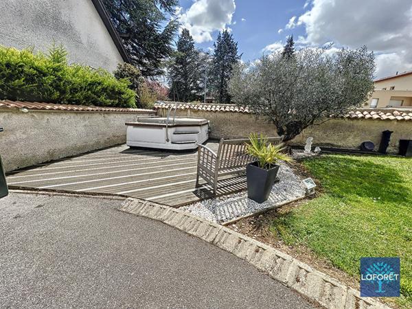 Achat maison près de MEYZIEU - 7 pièce(s) - 154 m² - 640 500 €