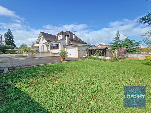 Achat maison près de MEYZIEU - 7 pièce(s) - 154 m² - 640 500 €