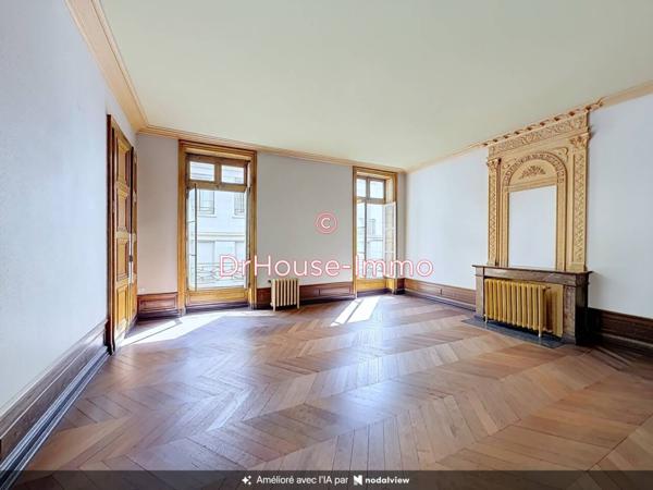 Bureau à vendre 7 pièces de 187 m²