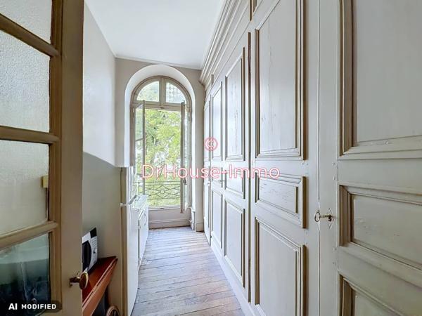 Bureau à vendre 7 pièces de 187 m²