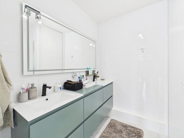 Appartement d'exception de 67m2 habitable avec terrasse de 42m2 au calme , Bordeaux