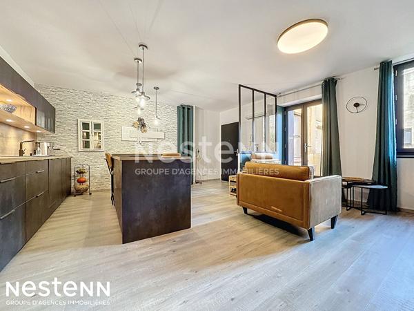 Charmant appartement meublé 3 pièces 58 m² entièrement rénové avec cellier & place de parking dans garage privé