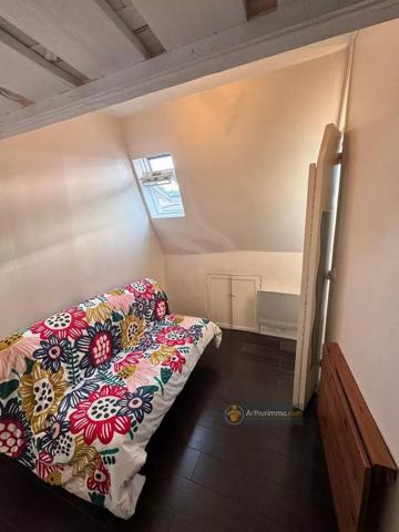 Vente                                                      Appartement
                        
                     1 pièces                      16 m2                     à Paris 9