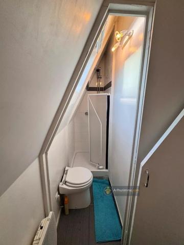Vente                                                      Appartement
                        
                     1 pièces                      16 m2                     à Paris 9