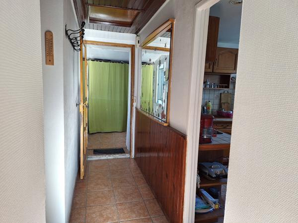 Mouroux (77120) Maison plain-pied 4 pièces 88 m2 env. , terrain 400 m2 et garage.