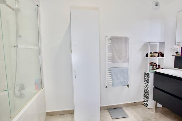 Appartement 4 pièces 82.87 m2