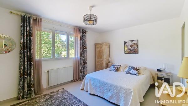 Maison à vendre 8 pièces 200 m² Saint-Fargeau-Ponthierry