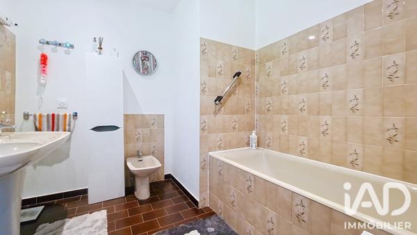 Maison à vendre 8 pièces 200 m² Saint-Fargeau-Ponthierry