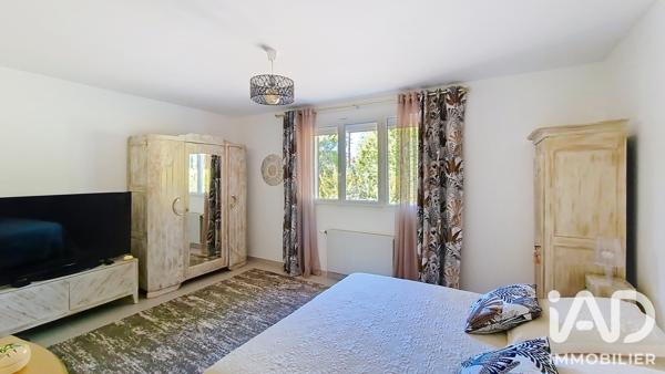 Maison à vendre 8 pièces 200 m² Saint-Fargeau-Ponthierry