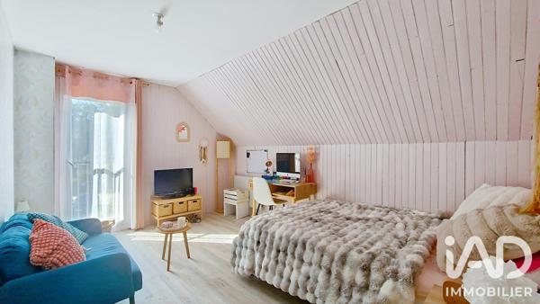 Maison à vendre 8 pièces 200 m² Saint-Fargeau-Ponthierry