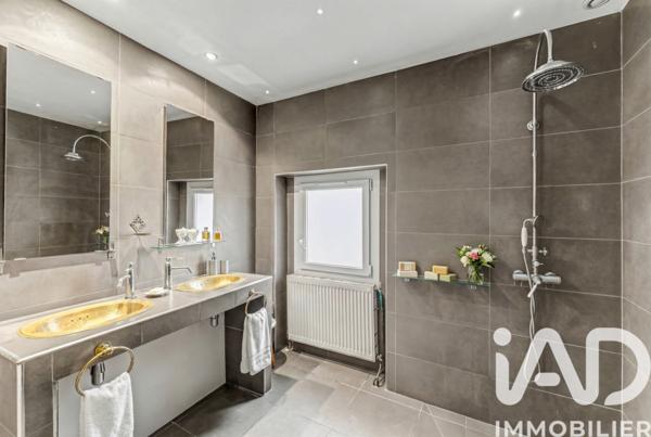 Immeuble à vendre 315 m² Cugnaux