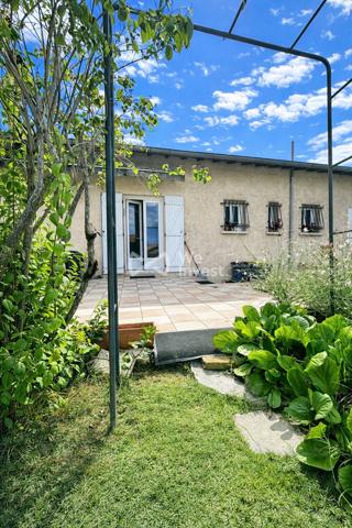Maison T7 avec dépendance