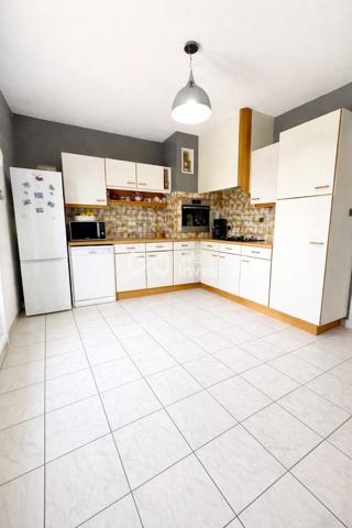 Maison T7 avec dépendance
