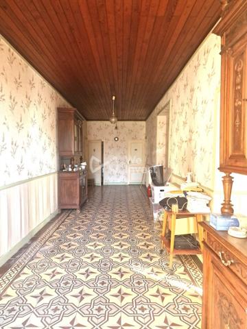 Moissac — Maison/ferme de 230 m² sur 1,9 ha, dépendances et potentiel équestre/agricole