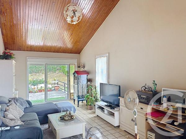 Maison à vendre  6 pièces - 103 m 2   SOYAUX  - 16