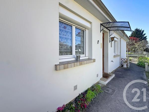 Maison à vendre  6 pièces - 103 m 2   SOYAUX  - 16
