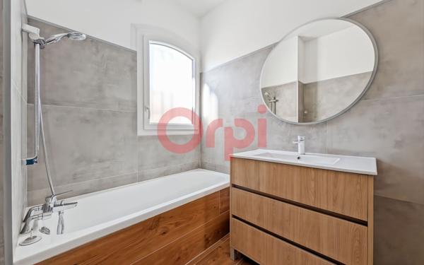 Maison à vendre    6 pièces • 109,80 m2 La Valette-du-Var