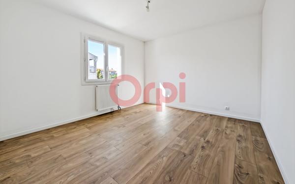 Maison à vendre    6 pièces • 109,80 m2 La Valette-du-Var