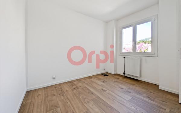 Maison à vendre    6 pièces • 109,80 m2 La Valette-du-Var