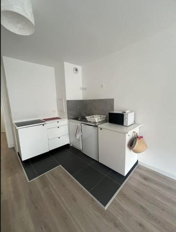 APPARTEMENT T4 - Montreuil - Rue de la Demi-Lune - Proche ligne 11