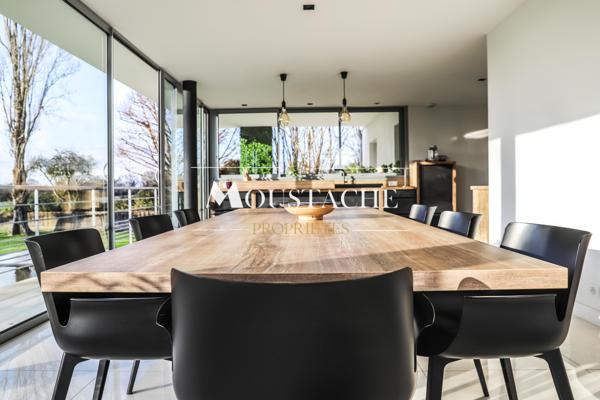 SPLENDIDE MAISON D'EXCEPTION - PISCINE & PARC PAYSAGÉ -