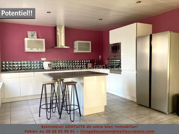 A SAISIR!! Maison de 117M2 sur 708m2 de terrain avec garage et abris de jardin