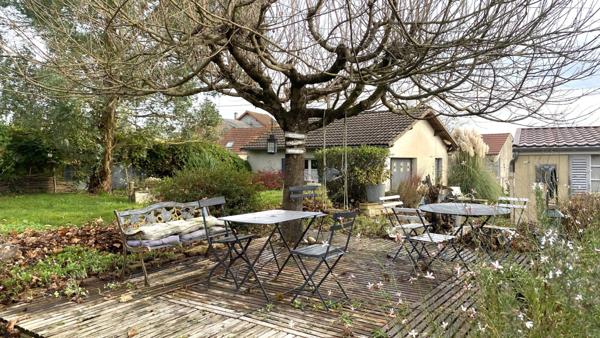 Charmante maison de plain-pied - 2 chambres- garage - jardin à ANGELY (89)