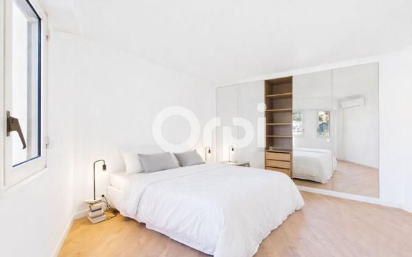Appartement à vendre    4 pièces • 128,98 m2 Mandelieu-la-Napoule