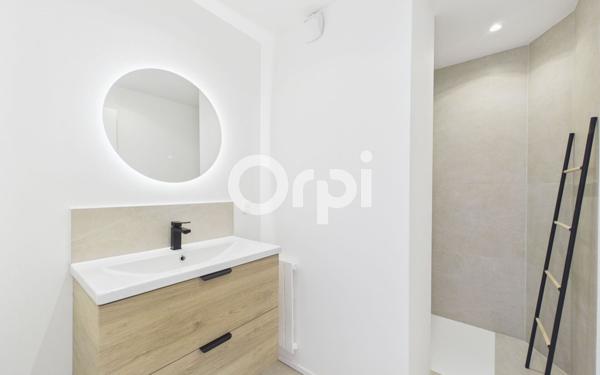Appartement à vendre    4 pièces • 128,98 m2 Mandelieu-la-Napoule