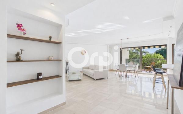 Appartement à vendre    4 pièces • 128,98 m2 Mandelieu-la-Napoule