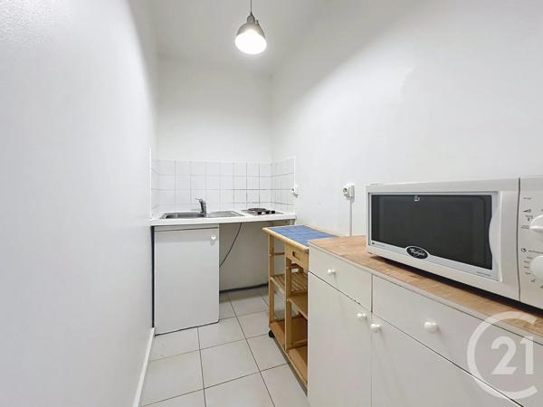 Appartement F1 à vendre  1 pièce - 25,73 m 2   LE CHESNAY  - 78